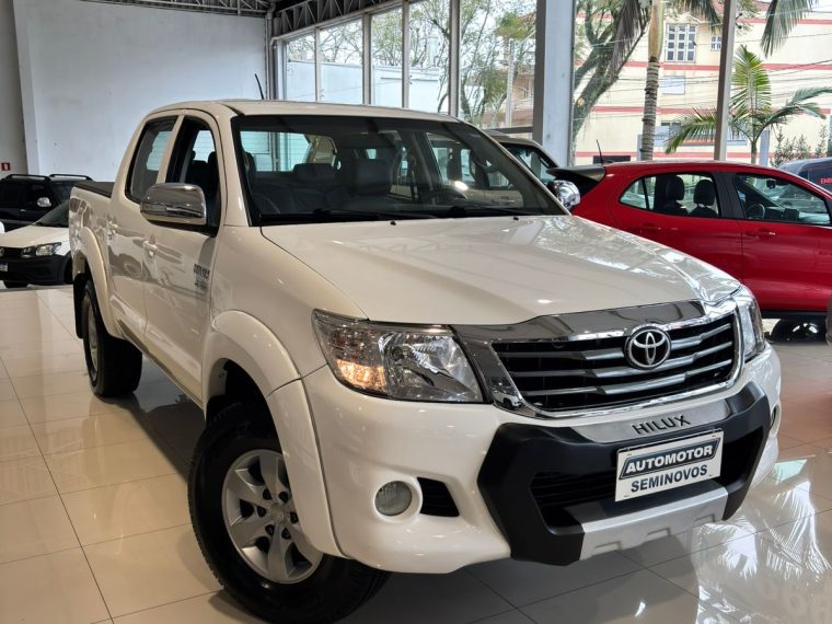 TOYOTA HILUX SRV 2.7 VVTI 4X4 AT 2013